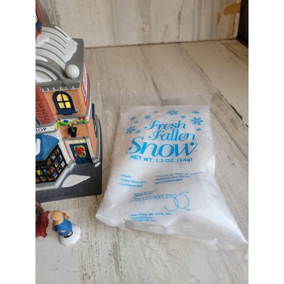 Dept 56 58871 Scottie's toy shop Village accessory Xmas - Picture 6 of 12